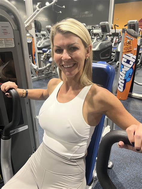 Milf videos .